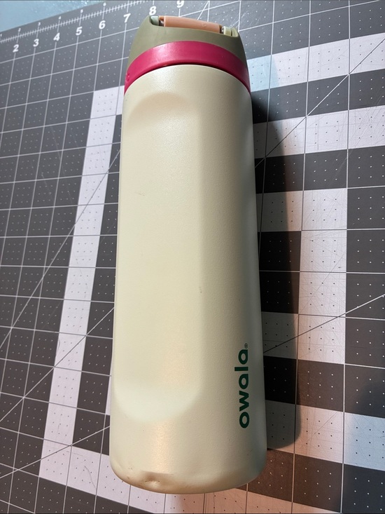 owala Accessories - Owalo green & Pink Insulated Travel Bottle
